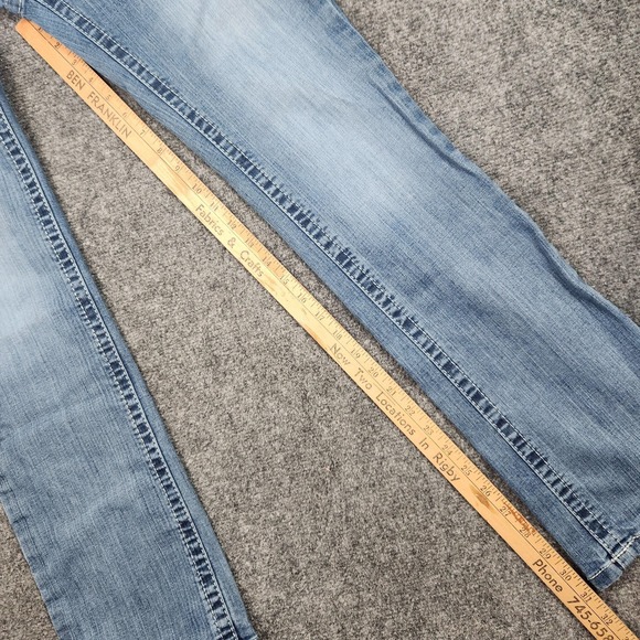 Ariat REAL Denim Jeans Womens 27R Light Wash Mid Rise Straight Western Cowgirl - Picture 7 of 9